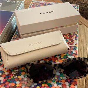 Covry snow leopard sunglasses NWT